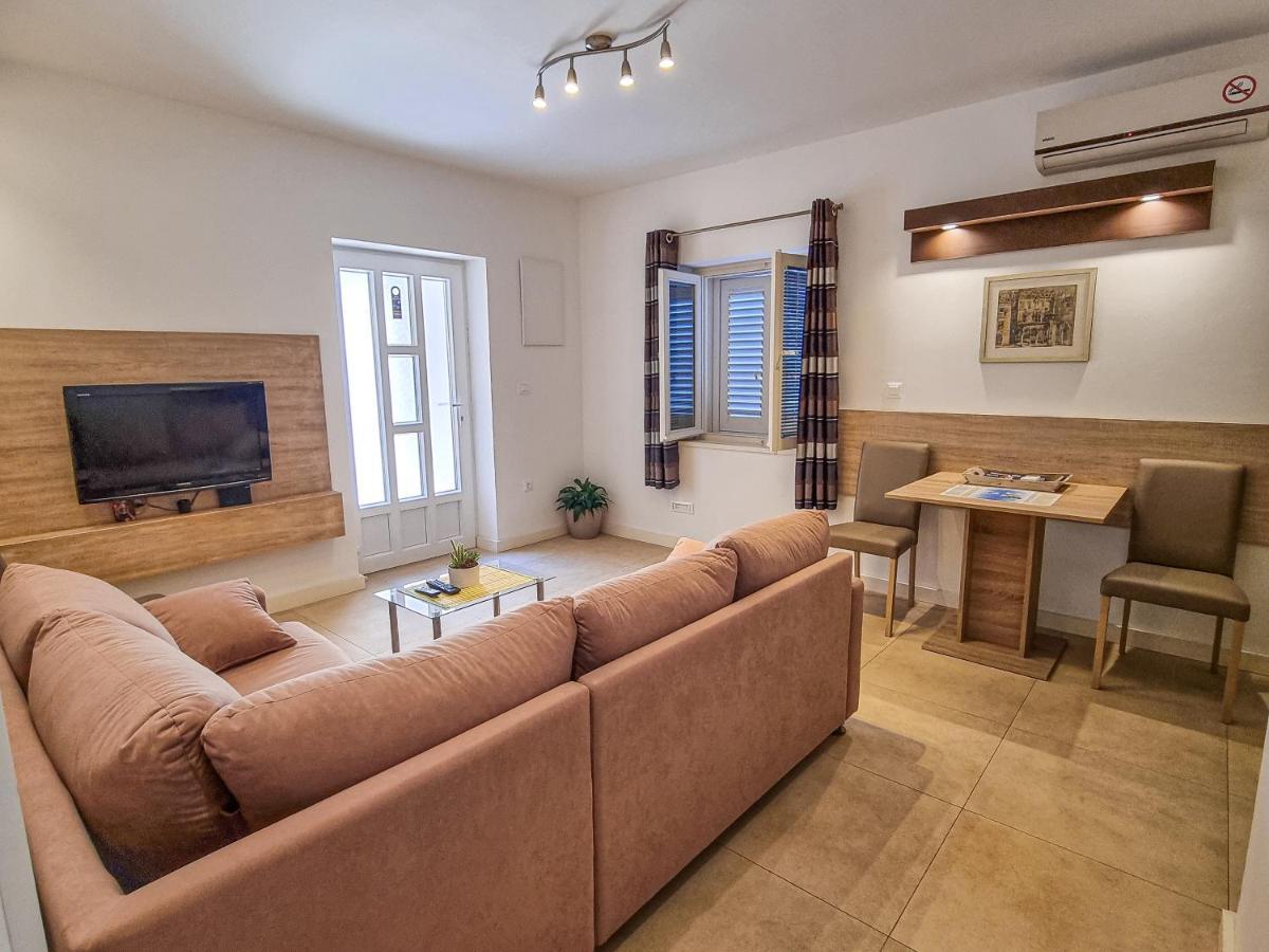 Ambience Dubrovnik Apartment Bagian luar foto