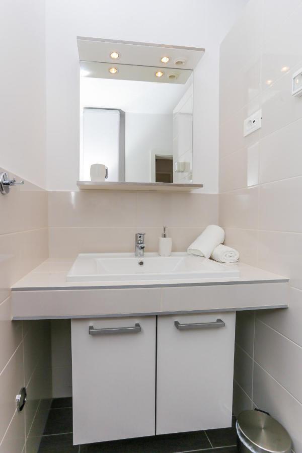 Ambience Dubrovnik Apartment Bagian luar foto